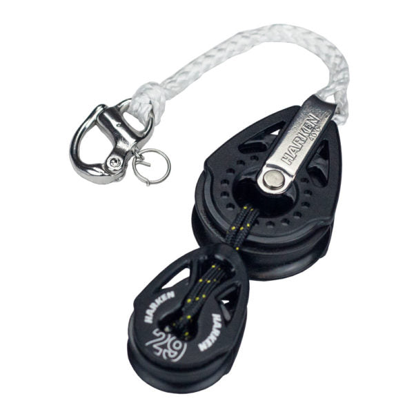 Optimist mainsheet strop with blocks & snap shackle.